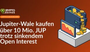 Übergroße Geldbörse mit herausfallenden Münzen, absteigendes Kursdiagramm und stabiler Block im Hintergrund.