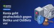Server-Rack mit rotem Warnsymbol, zerbrochenes Sicherheitsschild und Gerichtsgebäude mit Richterhammer im Hintergrund.