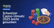 Spielautomat mit rot leuchtenden Knöpfen und fallenden Münzen vor verschwommenem Casino-Hintergrund