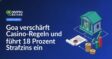 Regierungsgebäude mit Schild, Dokument mit aufwärts zeigendem Pfeil und Siegel, Münzen vor steigendem Balkendiagramm.