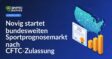 Zulassungsurkunde mit goldener Siegelse, USA-Karte mit vernetzten Punkten, Balkendiagramm mit gestapelten Münzen.